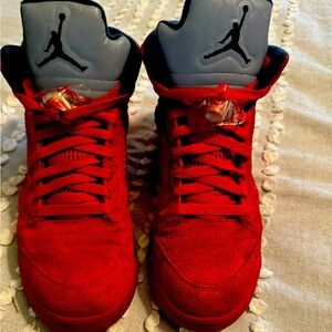 Jordan 5 Red Retro Ranging Bull shoes Men’s size 8